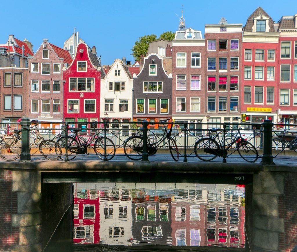 cannabis tourism - top vacation ideas